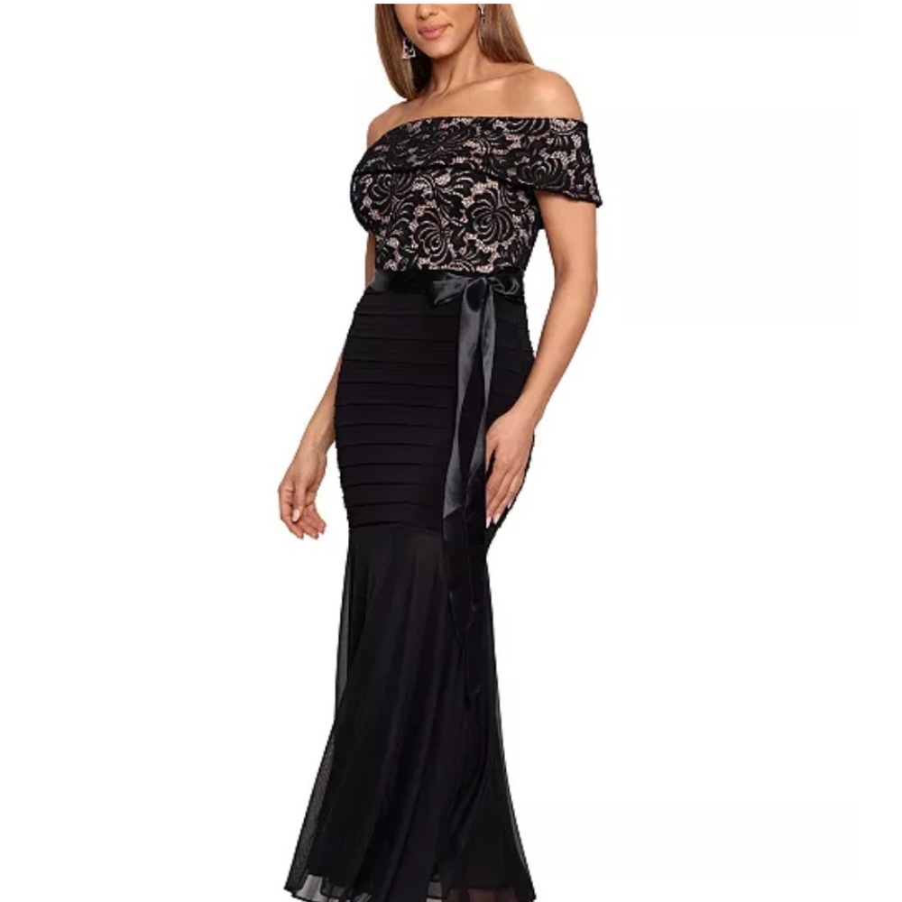 Betsy & Adam Elegant Black Lace Maxi Dress